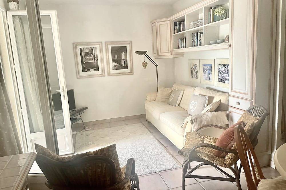 Appartement entier, Comfortable, very well equipped apartment with pool - perfect for families in Villecroze, Région de Draguignan