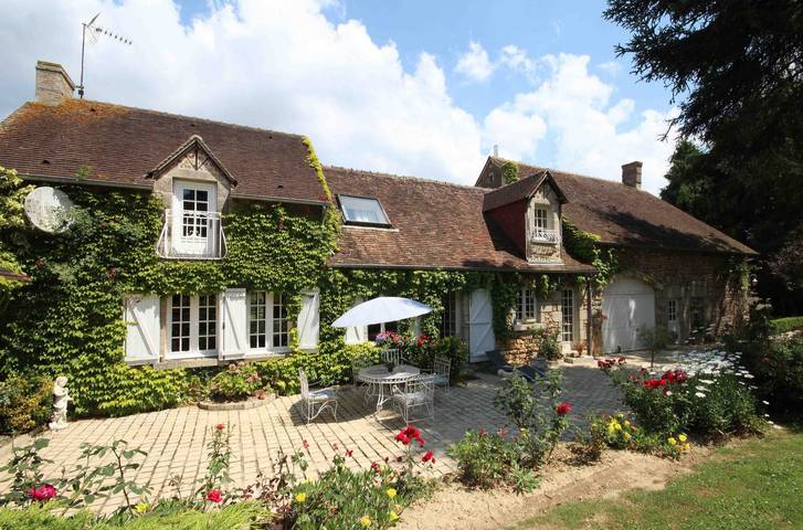 Gîte pour 3 personnes, avec Jardin et Piscine dans Orne