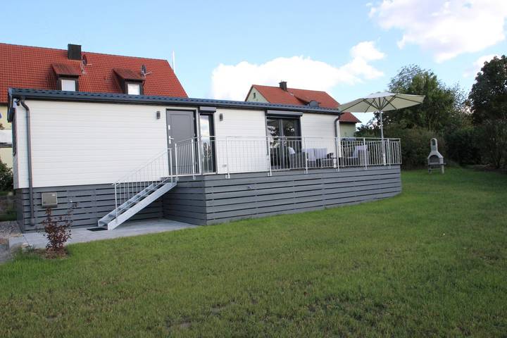 Ferienwohnung für 4 Personen, mit Balkon/Terrasse und Balkon sowie Terrasse und Garten in Wiesenbronn
