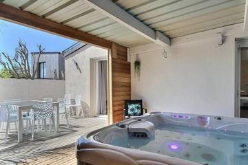Gîte pour 8 personnes, avec jacuzzi et terrasse à Locmaria-Plouzané