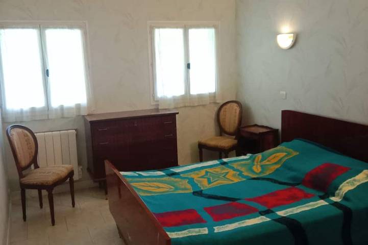 Gîte pour 5 personnes, avec piscine et jardin, animaux acceptés à Lamothe-Fénelon - 2