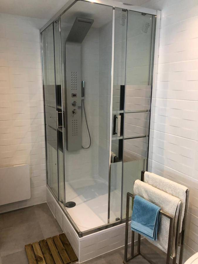 Appartement entier, One-Bedroom Apartment in Jouy-aux-Arches, Metz-Campagne