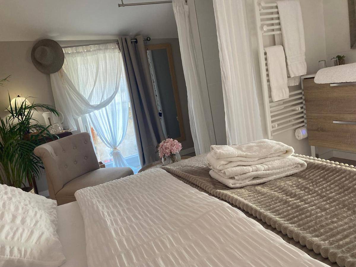 Double Room with Private Bathroom in La Bernerie-en-Retz, Côte de Jade