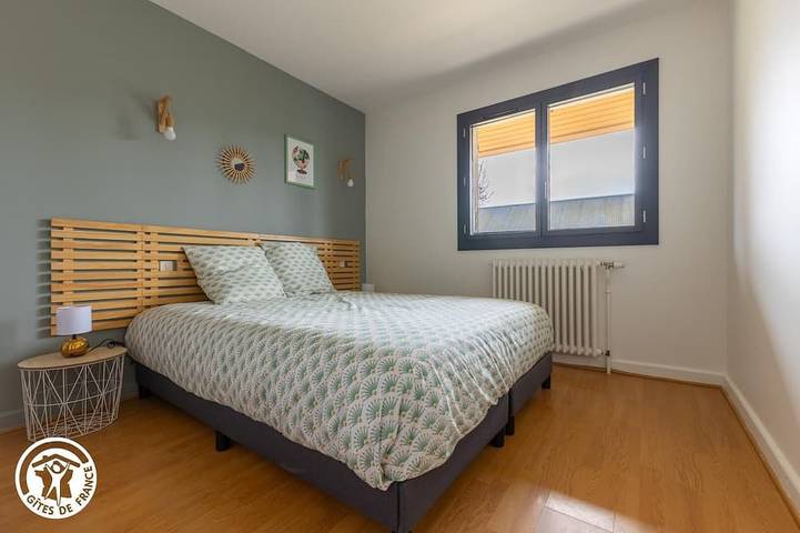 Location de vacances pour 14 personnes, avec jardin et balcon dans Perpezat - 2
