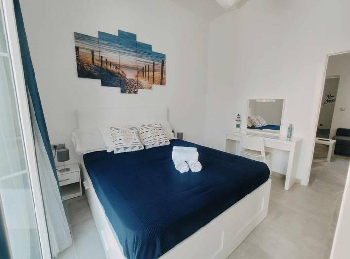 Apartahotel para 4 personas, con Terraza además de Jacuzzi y Jardín en Málaga