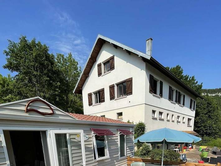 Camping Le Chanet - Mobilheim 4 personen - Saint Roch in Ornans, Französischer Jura