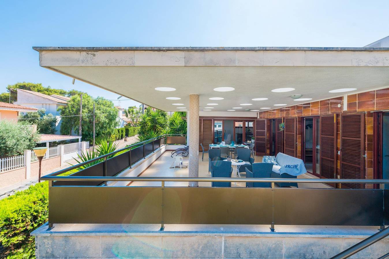 Elianto - Wonderful beach house near the sea with several furnished terraces perfect to enjoy the good weather. Free Wifi. in Can Picafort, Santa Margalida