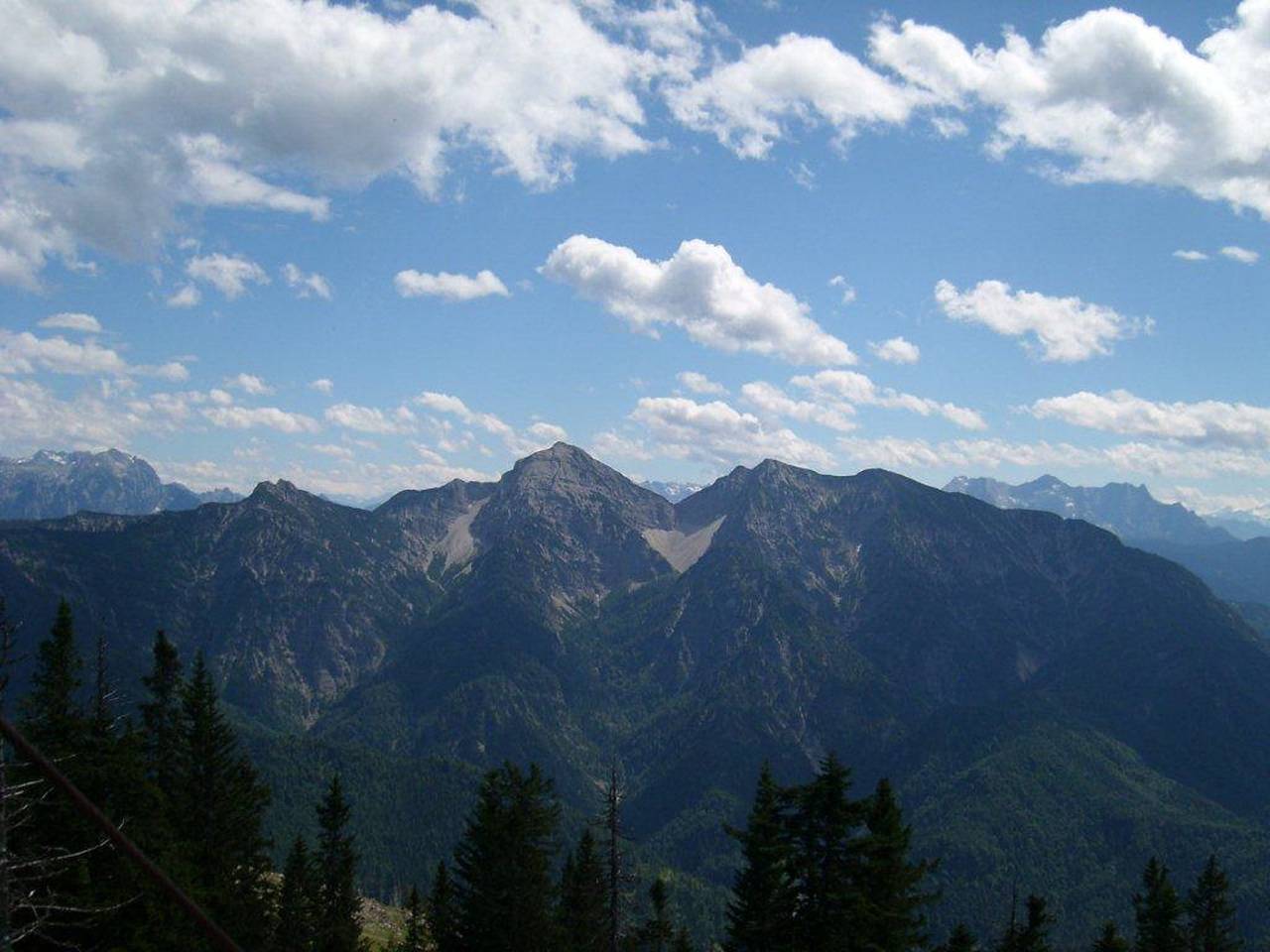 Ganze Ferienwohnung, Maurerhof inkl. Chiemgaukarte - Fewo (82qm), Balkon, Küche, 1 Schlaf- und 1 Wohn-/Schlafzimmer, max 3 Personen in Ruhpolding, Bayerische Alpen
