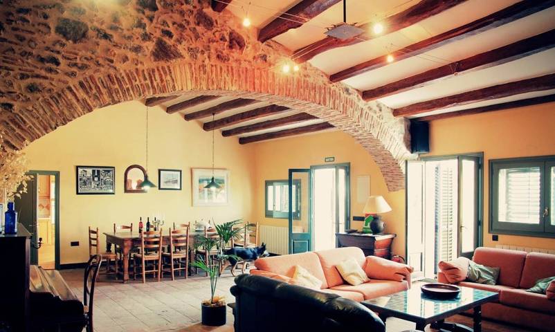 Casa rural para 7 personas, con Balcón y Terraza además de Jardín y Vistas en Vilajuiga