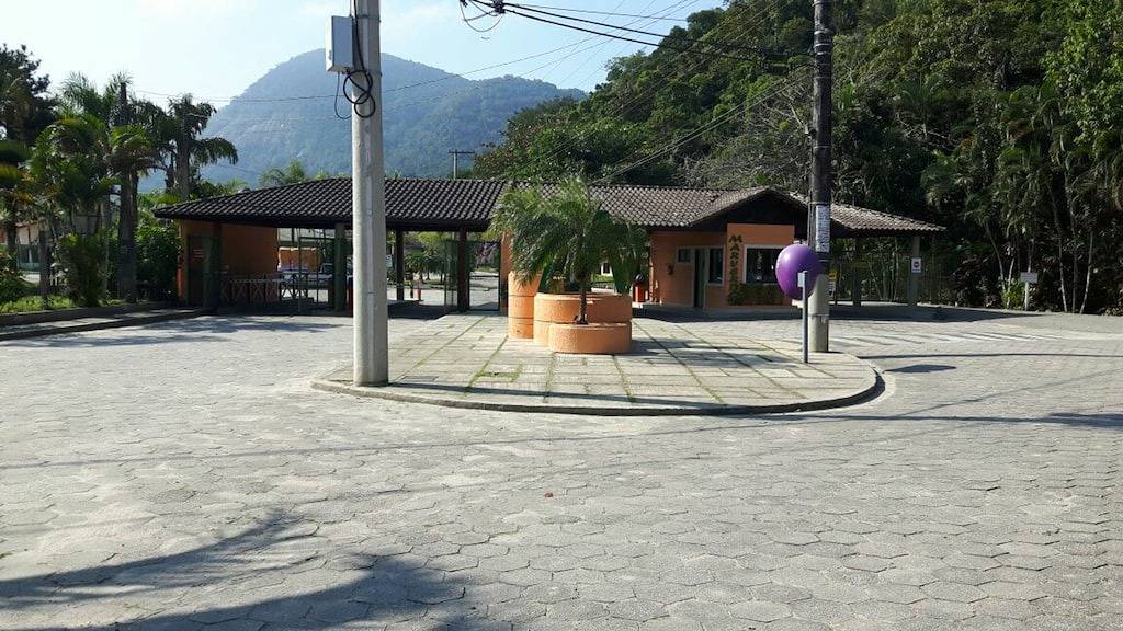 5 Schlafzimmer Haus. Cond. Mit Pool geschlossen in Caraguatatuba, Região Metropolitana do Vale do Paraíba e Litoral Norte