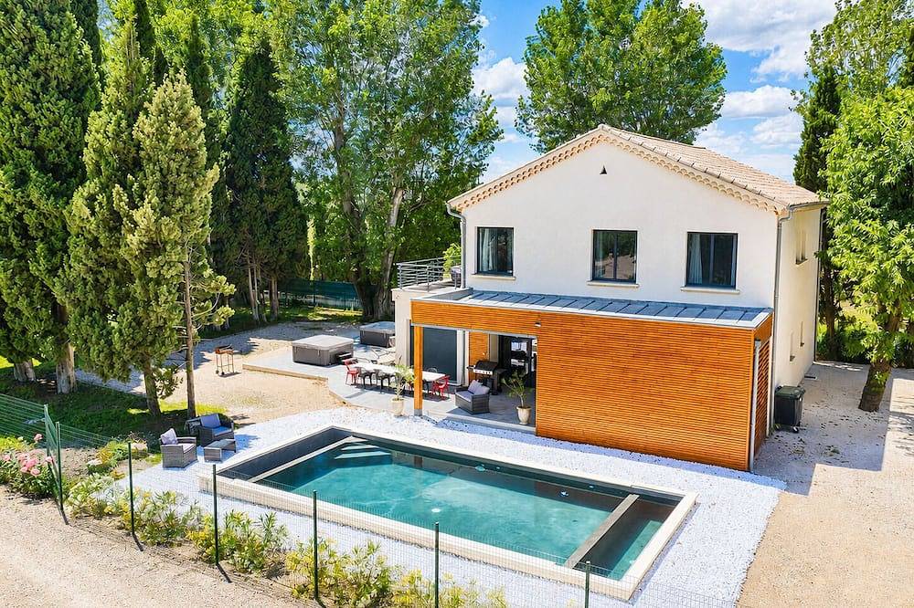 The Eucalyptus House in Orange, Vaucluse