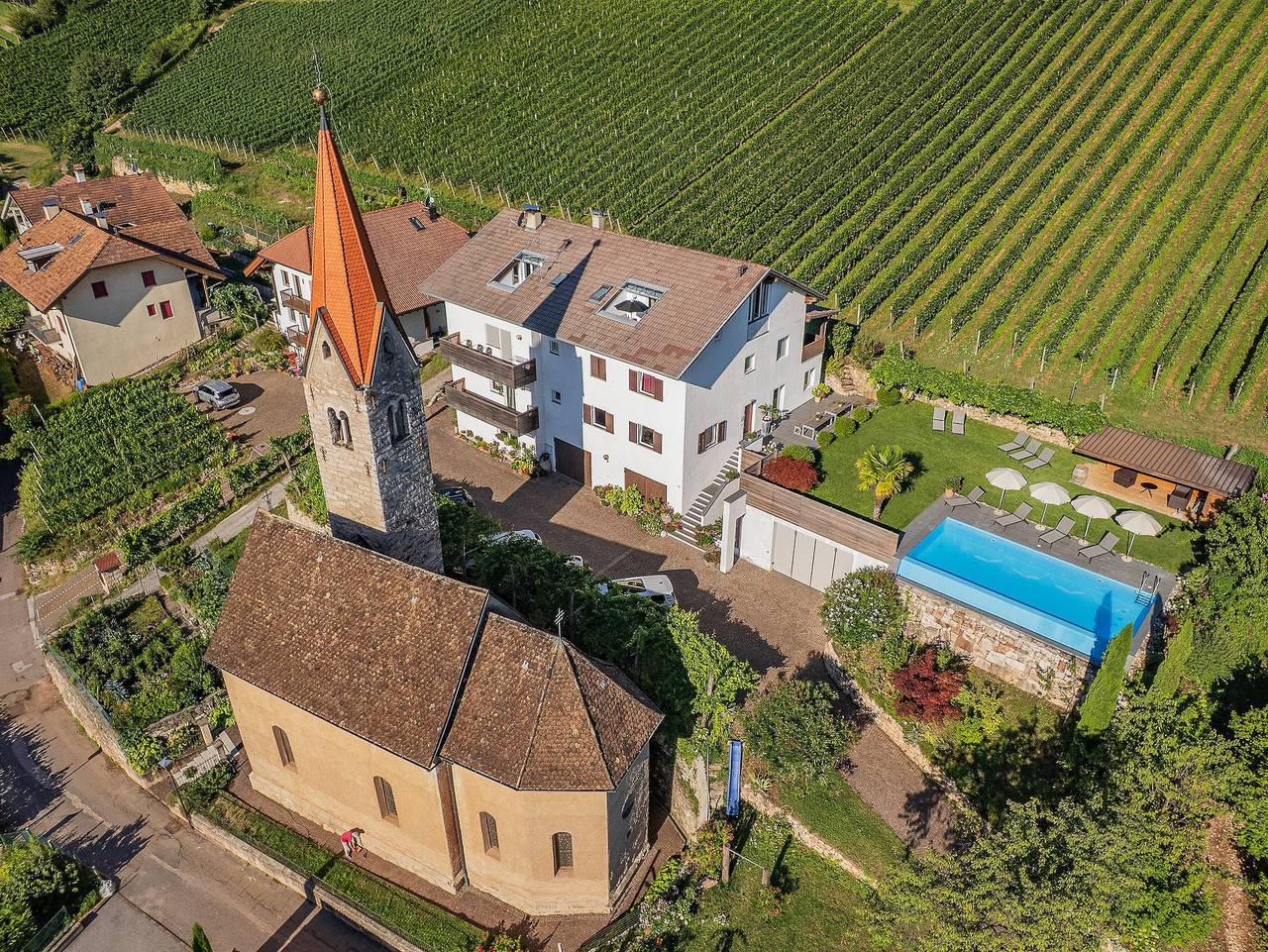 Ganze Ferienwohnung, Runggnerhof - Ruhige Dreizimmerwohnung "Kastelaz" mit Terrasse in Rungg, Tramin an der Weinstraße