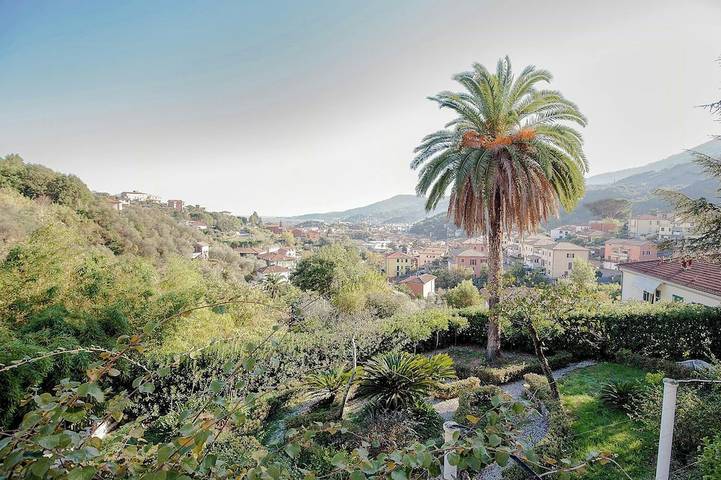 Ferienhaus für 8 Personen, mit Garten und Pool, mit Haustier