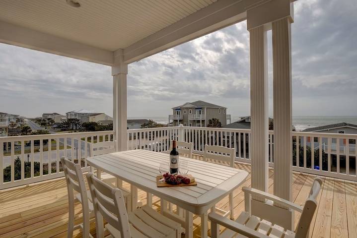 Vacation rental for 18 people, with terrace in Ocean Isle Beach