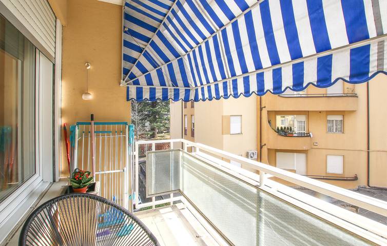 Ganze Ferienwohnung, Gemütliche Wohnung bei Rovereto mit Terrasse & WiFi in Rovereto, Trentino