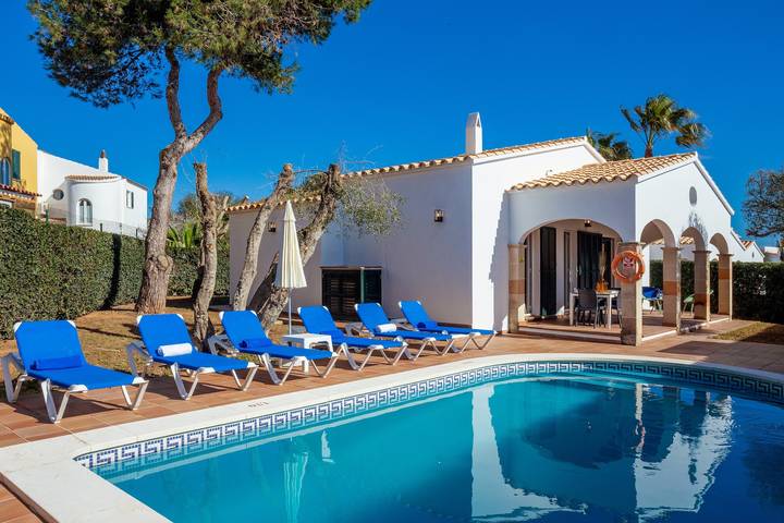 Chalet voor 6 personen, met tuin op Menorca