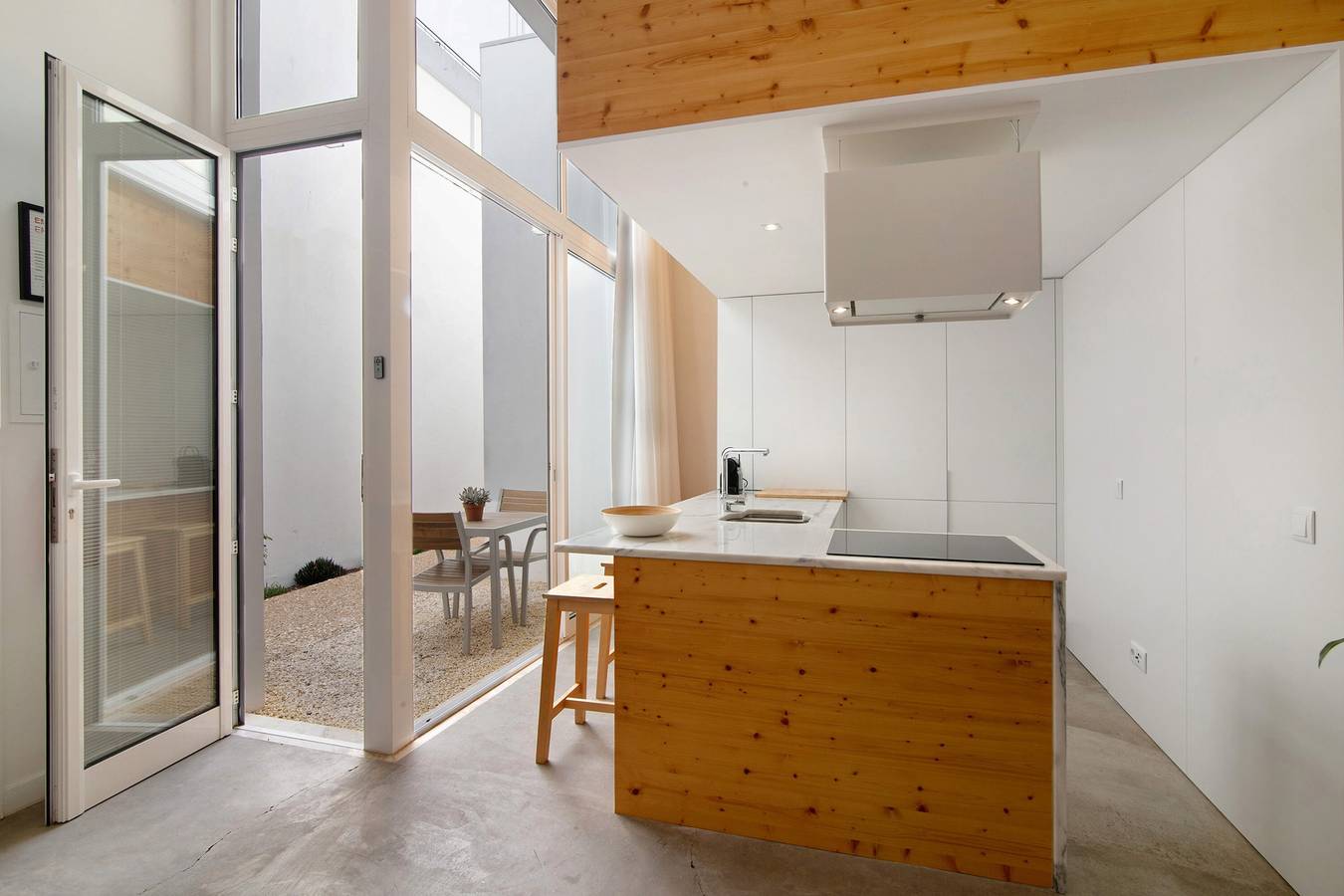 Studio Appartement 'Casa Vermelha Ii' met gedeeld terras & Wi-Fi, foto 11