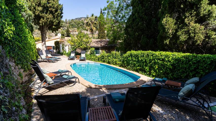 Finca für 11 Personen, mit Garten in Valldemossa