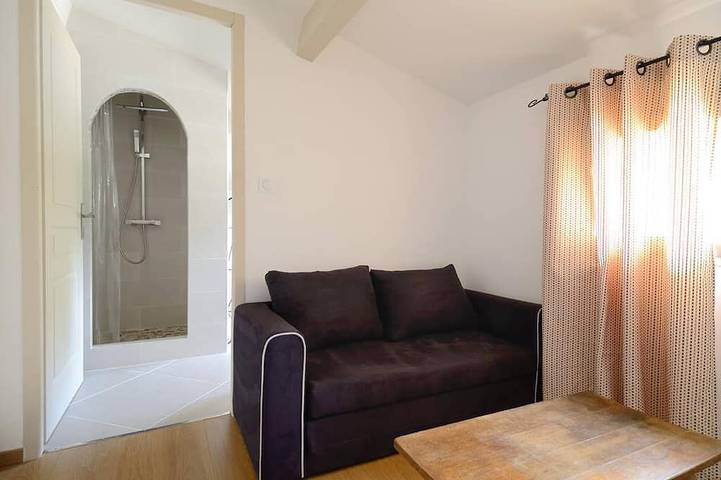 Location de vacances pour 19 personnes, avec jardin et terrasse à Dauphin (homonymie) - 4