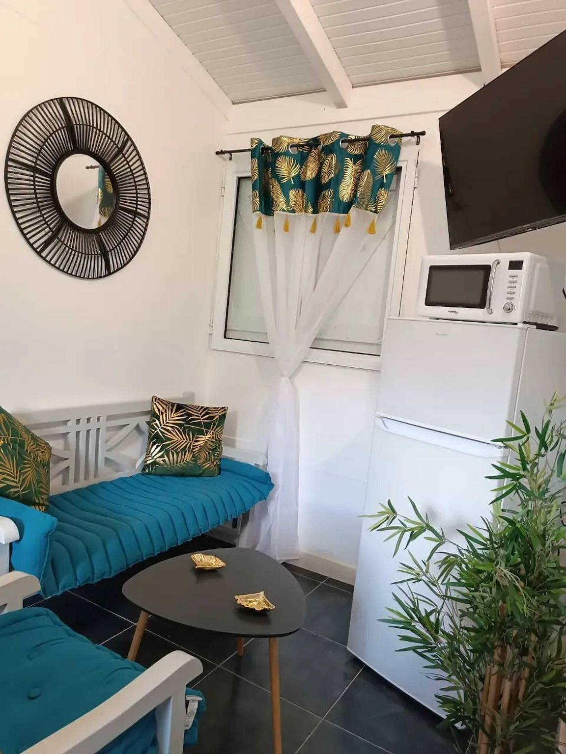Encantadora villa en Sainte-Anne con piscina privada 20 m² in Sainte-Anne, Martinica
