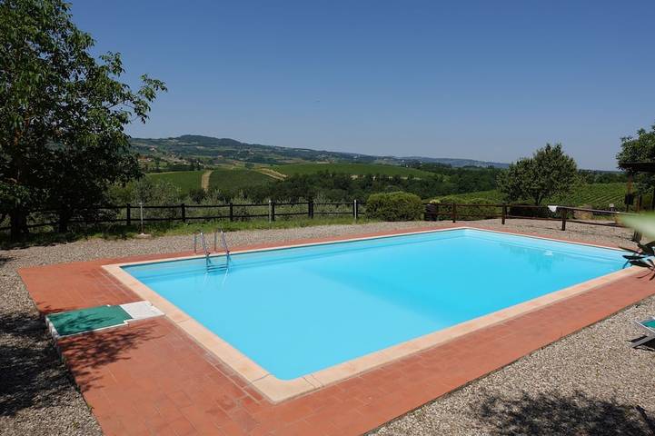 Agriturismo für 4 Personen, mit Whirlpool und Terrasse sowie Garten und Pool in der Toskana
