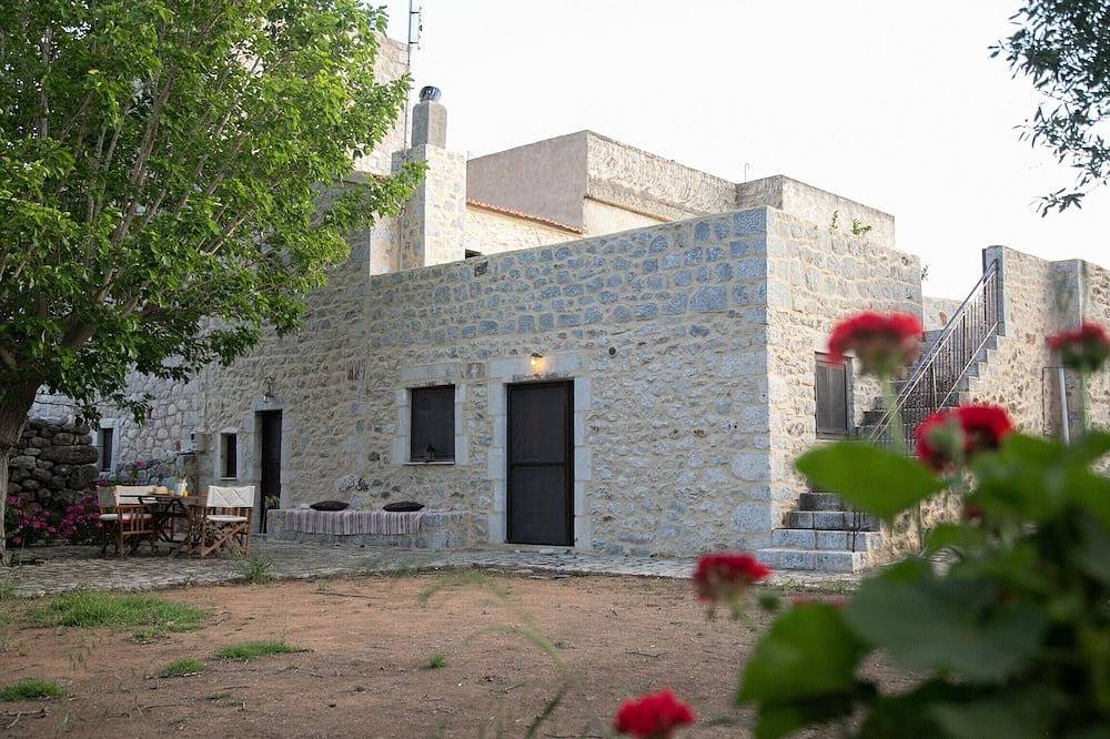 Casa vacanza a Mani a partire da 156€ a notte
