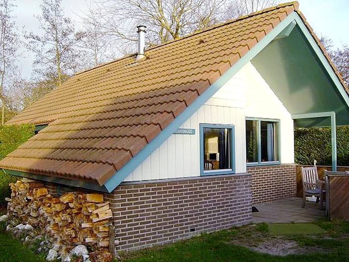 Vakantiehuis voor 4 personen, met Terras en Tuin op Terschelling