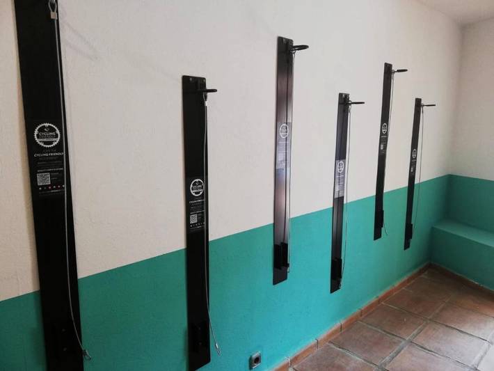 Hôtel pour 10 personnes, avec jacuzzi ainsi que terrasse et jardin, animaux acceptés à Agua Amarga - 2