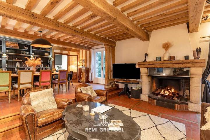 Location de vacances pour 8 personnes, avec jardin, animaux acceptés à Barneville-la-Bertran