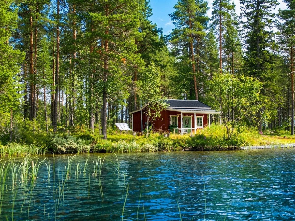 Urlaub am See in der Wildnis von Nord Schweden in Lappland (Schweden)