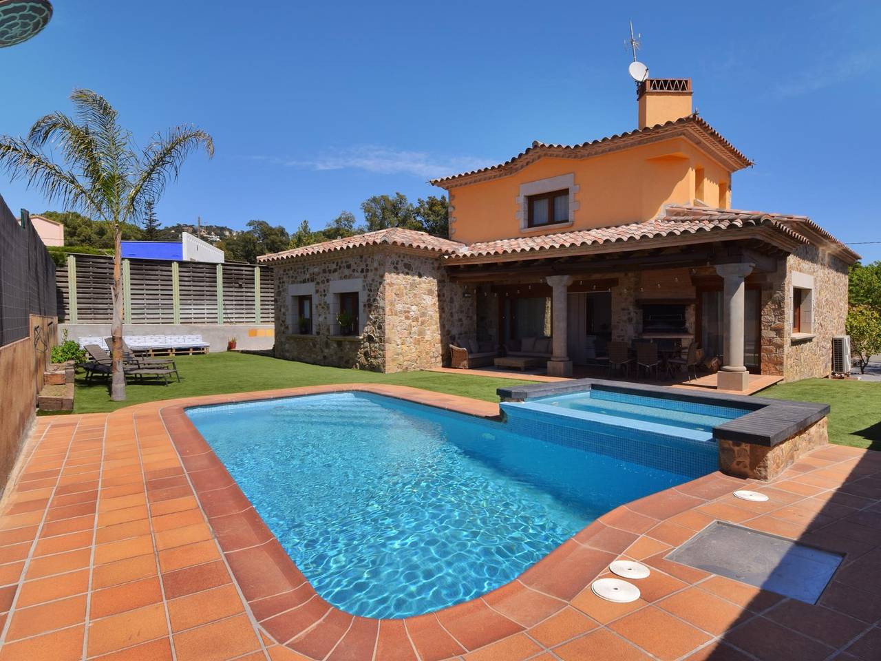 Villa Magica con Piscina Privada en Santa Cristina d'Aro, Costa Brava in Santa Cristina de Aro, Costa Brava