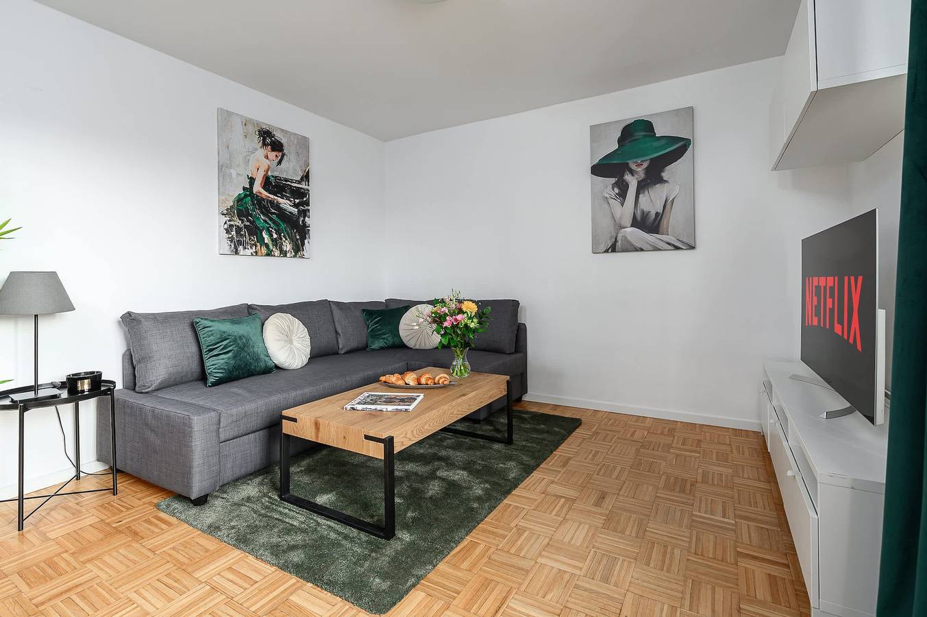 Ganze Wohnung, Lumina Cozy Apartment with balcony near Muzeum Å»ycia in Warschau Stadtmitte, Warschau