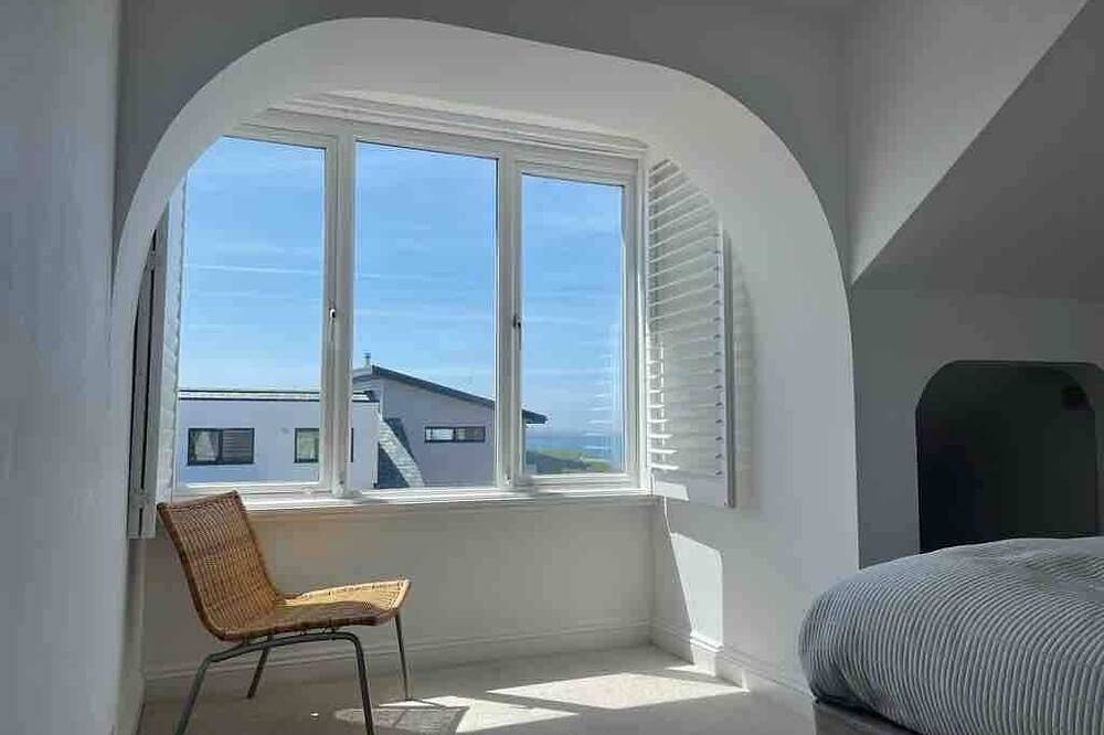 Seaside Family Home~~Gamesroom~Mawgan Porth in Mawgan Porth, Cornwall