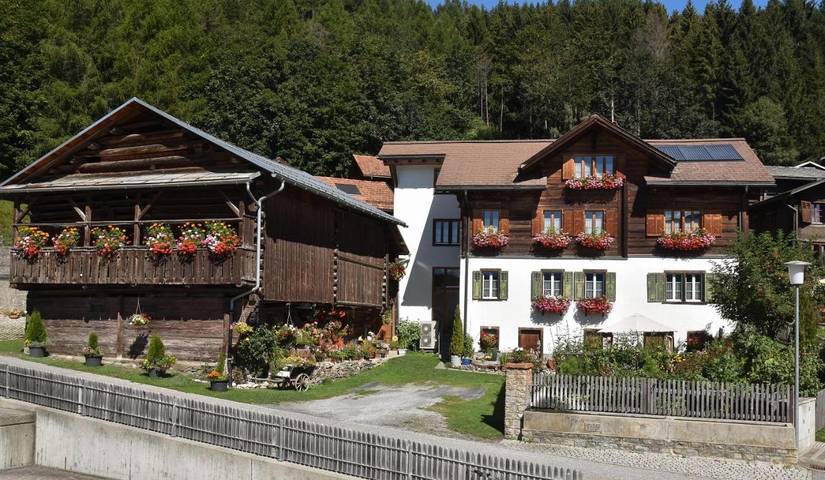 Ferienwohnung für 4 Personen, mit Terrasse und Garten sowie Ausblick in Morissen