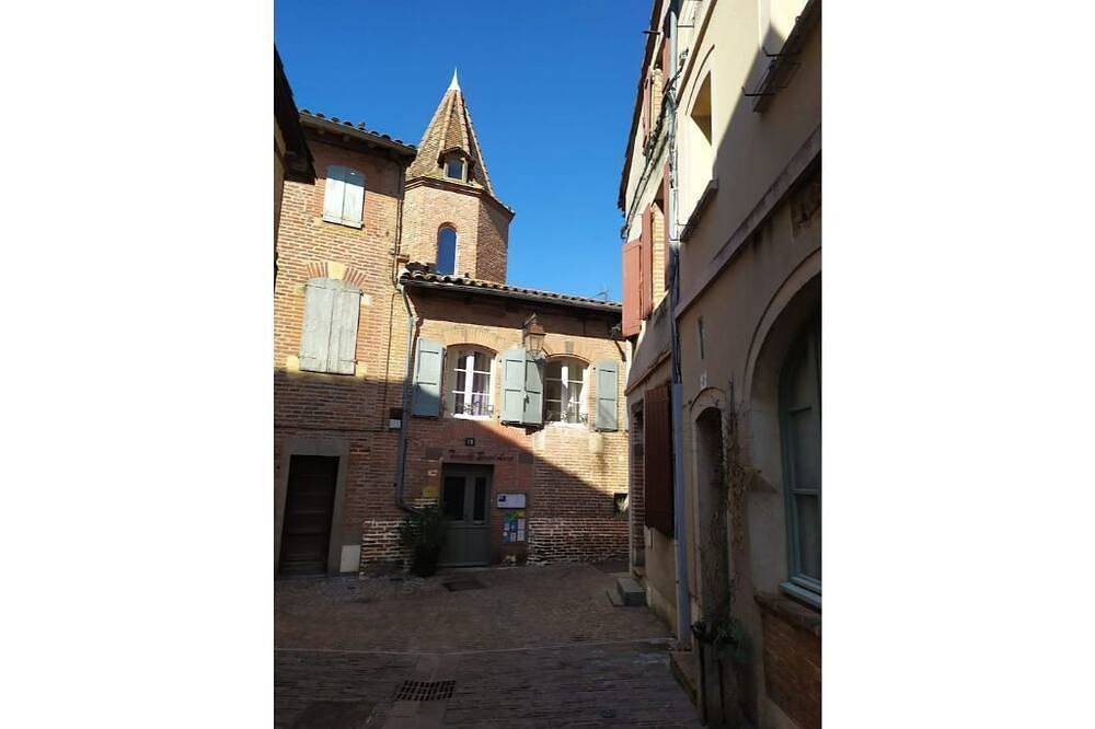 Entire apartment, #Swimming pool, gym, zenitude at 'Levant de Marie'. in Gaillac, Albi region