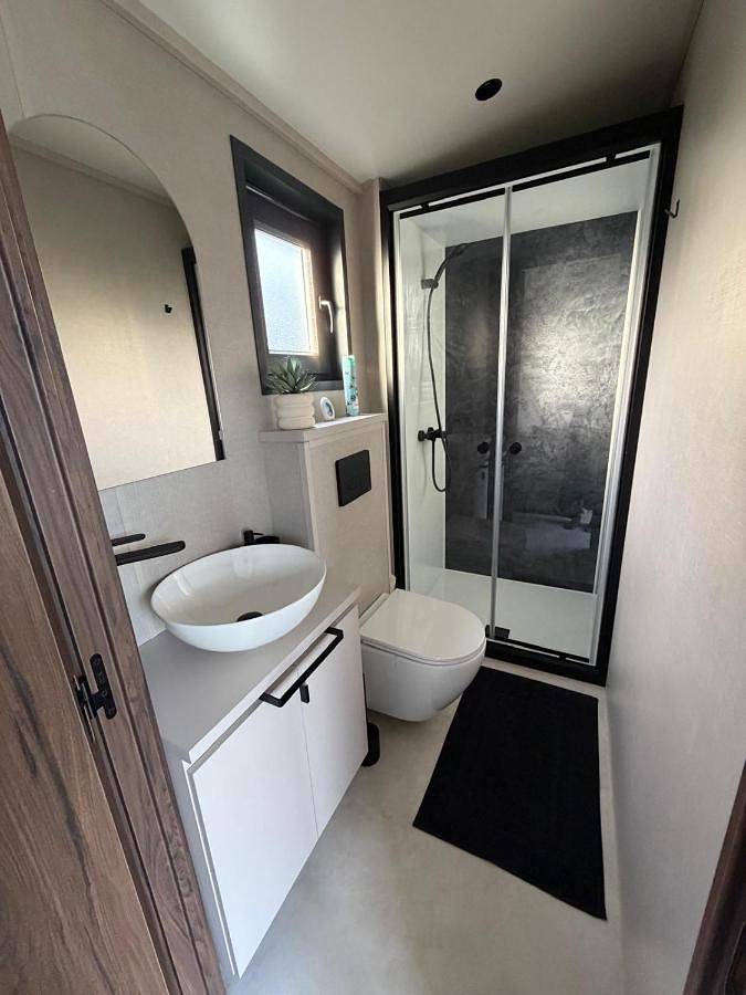 Gîte pour 4 personnes, avec jardin ainsi que jacuzzi et piscine à Usclas-d'Hérault - 3