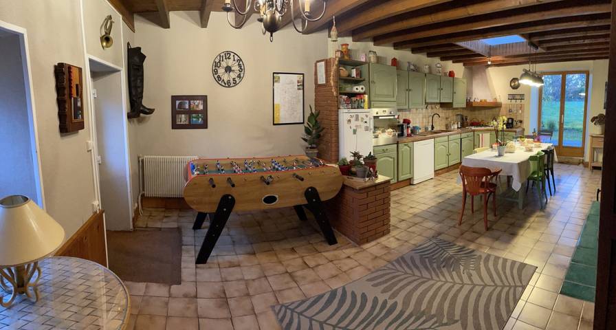 Ferienhaus mit Pool im Livradois-Forez / Vulkankette Auvergne in Fayet-le-Château, Regionaler Naturpark Livradois-Forez