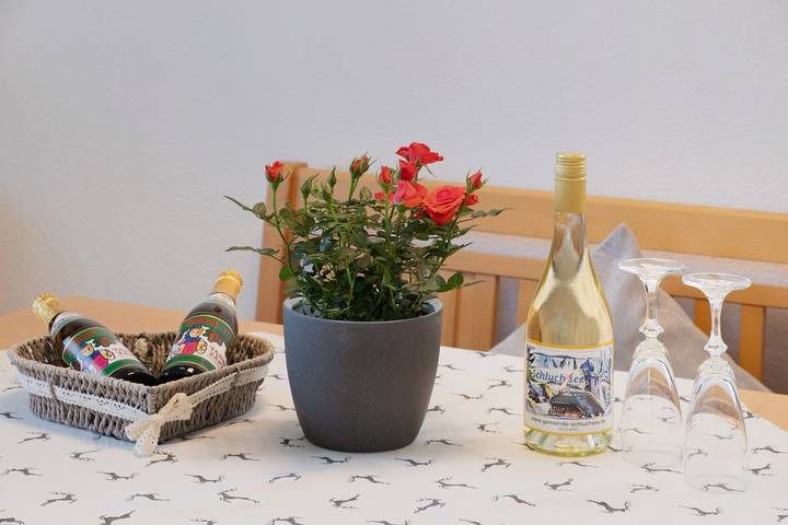 Ganze Wohnung, 'Ferienwohnung Kornelia Ebner' mit Bergblick, privater Terrasse und Wi-Fi in Schönenbach (Schluchsee ), Schluchsee