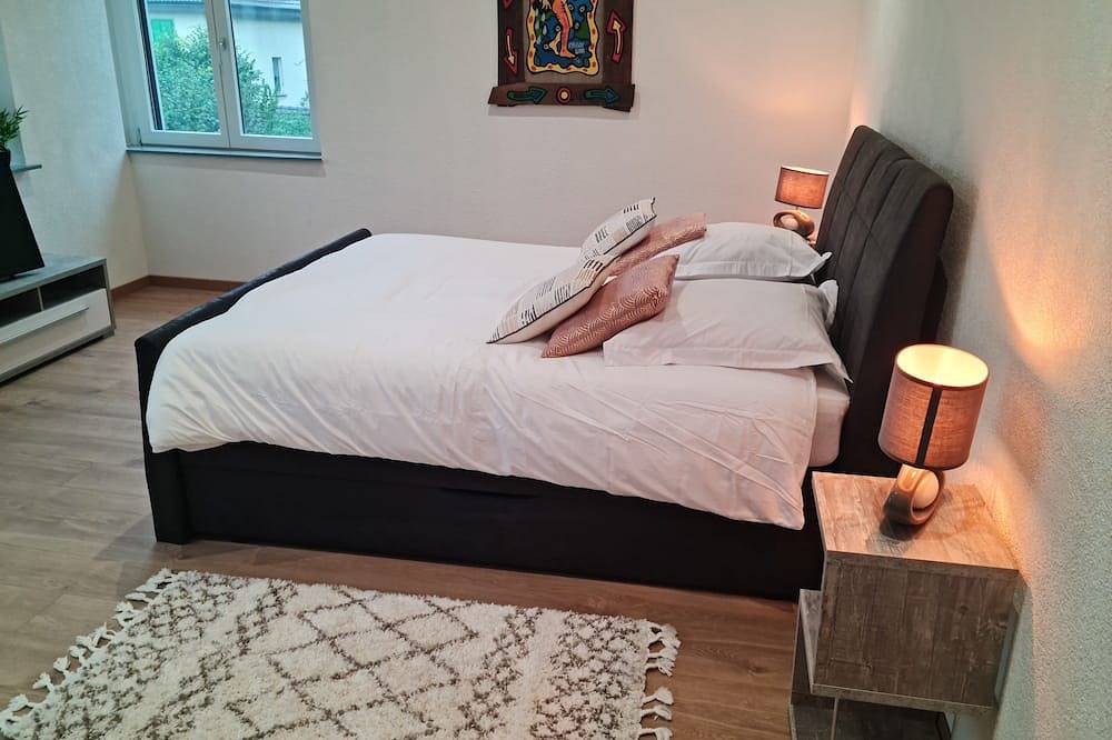 Chambres d'hotes centre Porrentruy vue Chateau avec espaces partagés in Porrentruy, Canton du Jura