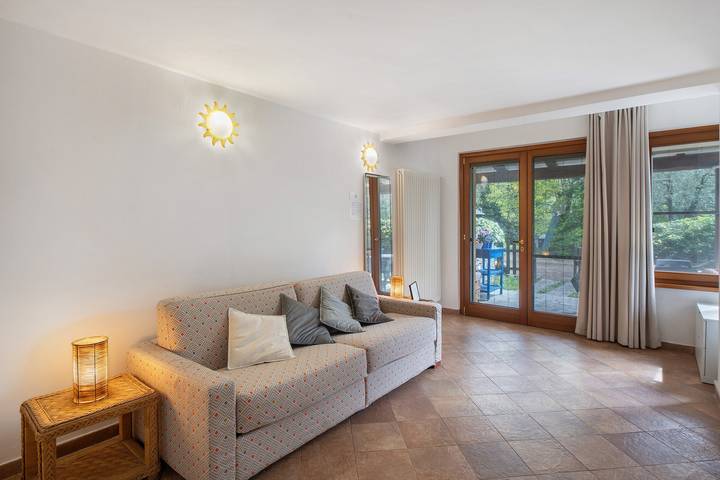 Hel lägenhet, Chalet Salvia Apartment with Mountain View, Shared Seasonal Pool and Wi-Fi in Garlenda, Riviera di Ponente
