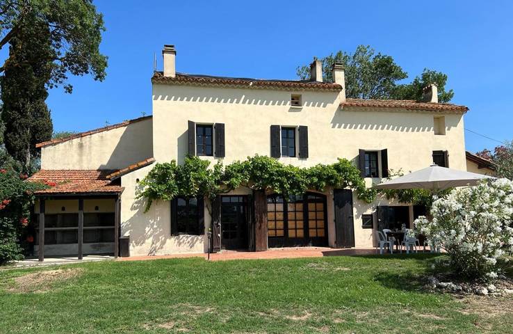 Location de vacances pour 10 personnes, avec vue ainsi que jardin et piscine à Coursan - 2