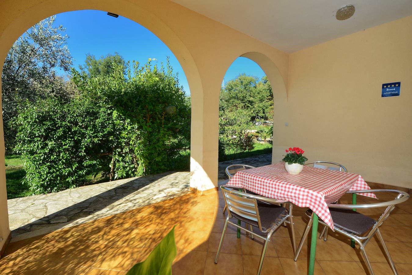 Entire apartment, One bedroom apartment with terrace Valica (Umag) A-21926-a in Umag, Umag Region