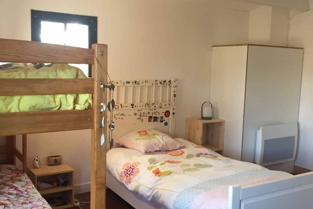 Family house with garden, 400m from the beach in La Brée-les-Bains, Côte de Beauté