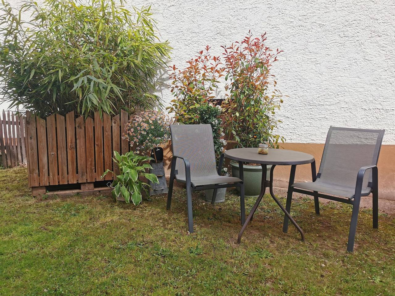 Ganze Ferienwohnung, Ferienwohnung im Erdgeschoss direkt am Rad- und Spazierweg in Silz (Pfalz), Trifelsland