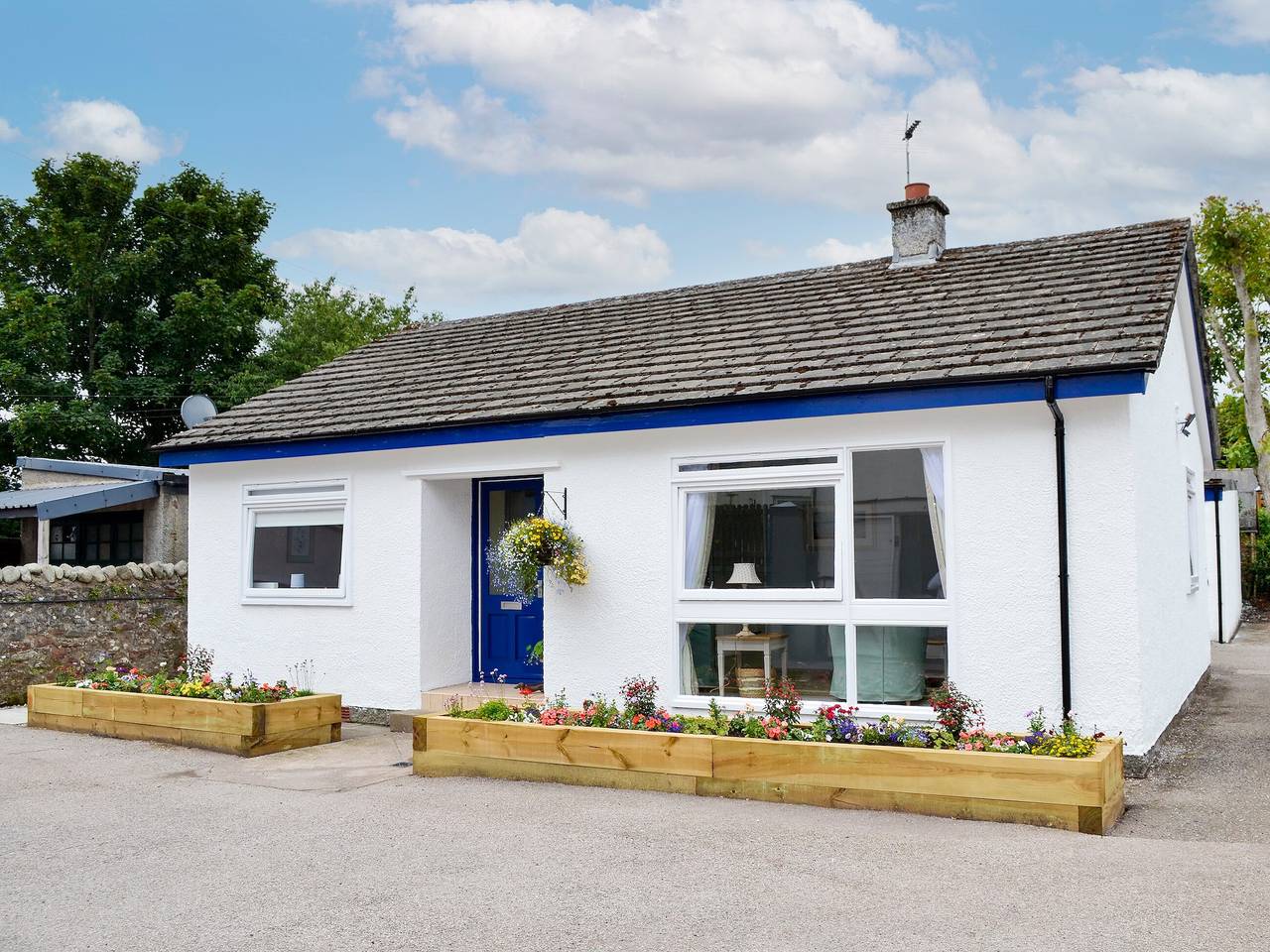 Log Cabin for 4 People in Angus, Scotland