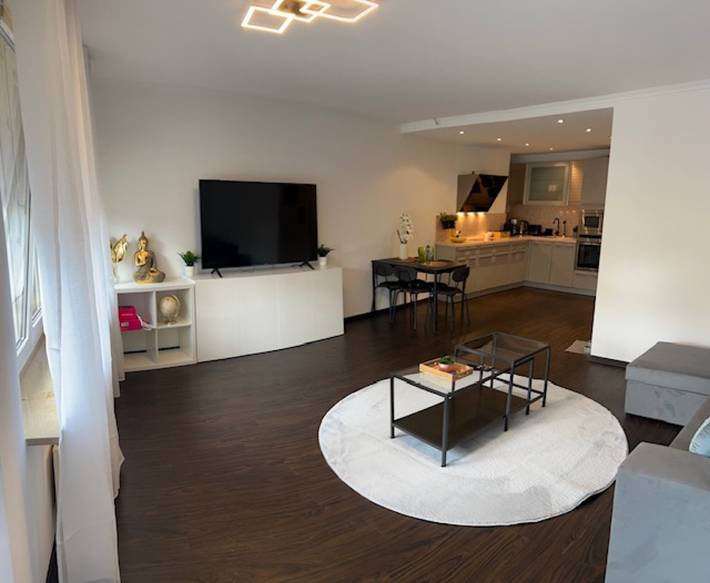 Ganze Wohnung, Ferienwohnung 'Hochwertige Wohnung Frechen City' mit Gemeinschaftsterrasse, Balkon und Wi-Fi in Frechen, Rhein-Erft-Kreis