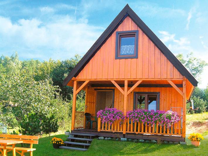 Ferienhaus für 6 Personen, mit Terrasse und Garten sowie Seeblick
