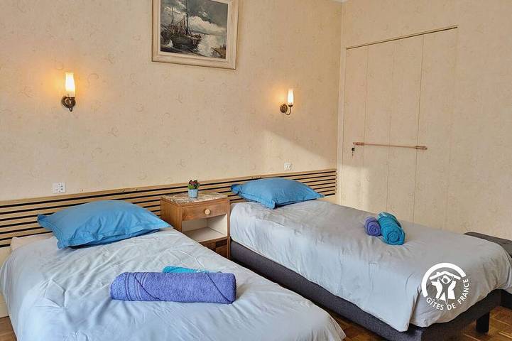 Gîte pour 6 personnes, avec jardin à L'Huisserie - 4