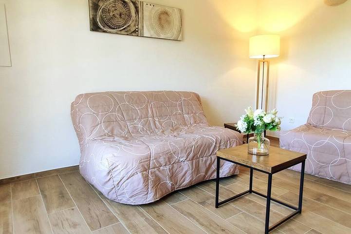 Gîte pour 5 personnes, avec terrasse ainsi que jardin et jacuzzi à Galéria - 4