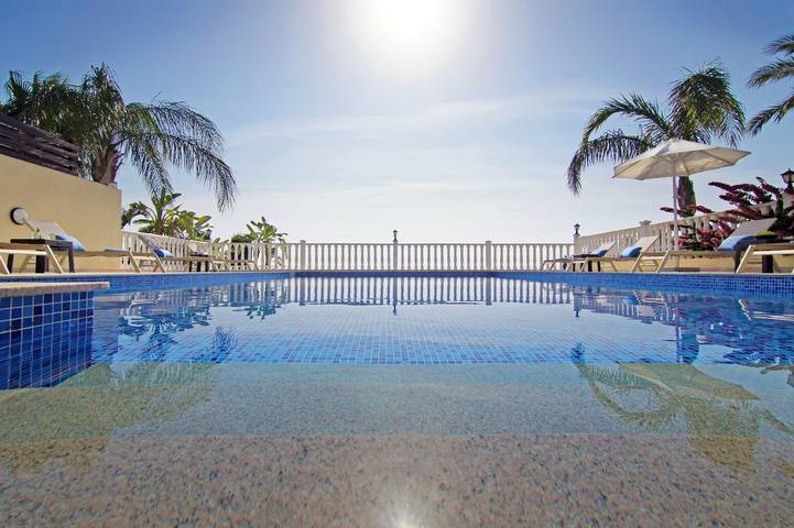 Villa für 8 Personen, mit Garten und Pool sowie Balkon in Ayia Napa - 2